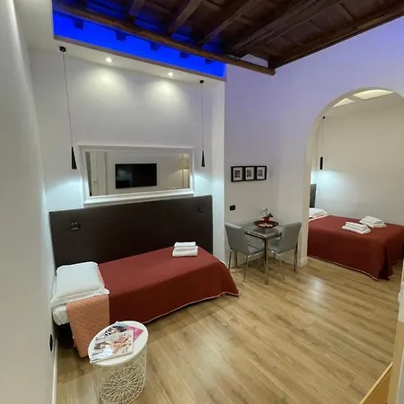 Elian In The Center Of Apartment Rom